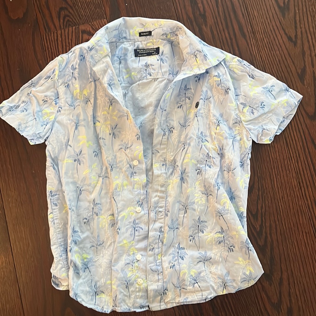 Nukutavake Button Down